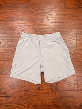 Lululemon 7” Linerless Pace Breaker shorts